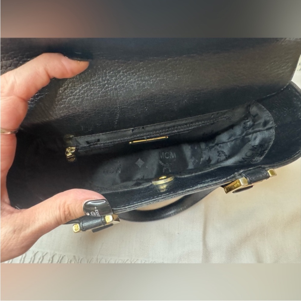 MCM 💯% Authentic Vintage MCM Black Leather Flap Bucket Tote - Picture 12 of 16